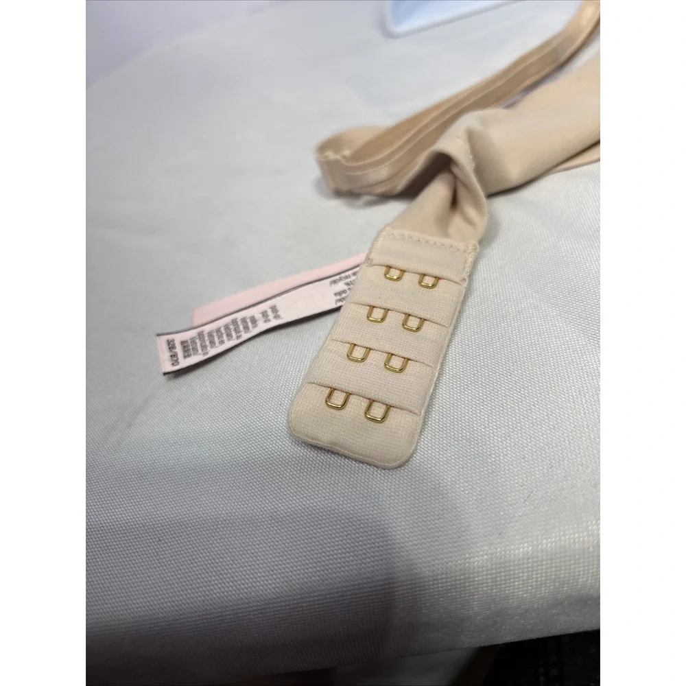 Victoria's Secret Bra 32B Lightly Lined T-Shirt Nude Beige Underwire Sexy RFID‎